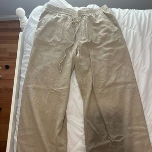 Khaki. NWT. Size large.  A new day pants.